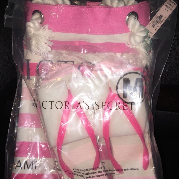 Victoria’s Secret Pink and White Tote w/Flipflops - Picture 4 of 5